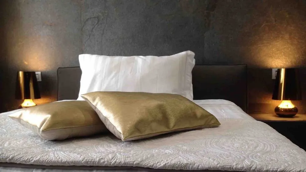 Ginevra Rooms Bergamo 2*,  Italy