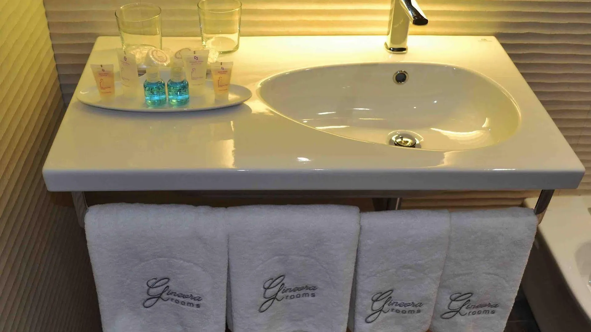 Ginevra Rooms Bergamo 2*,  Italien