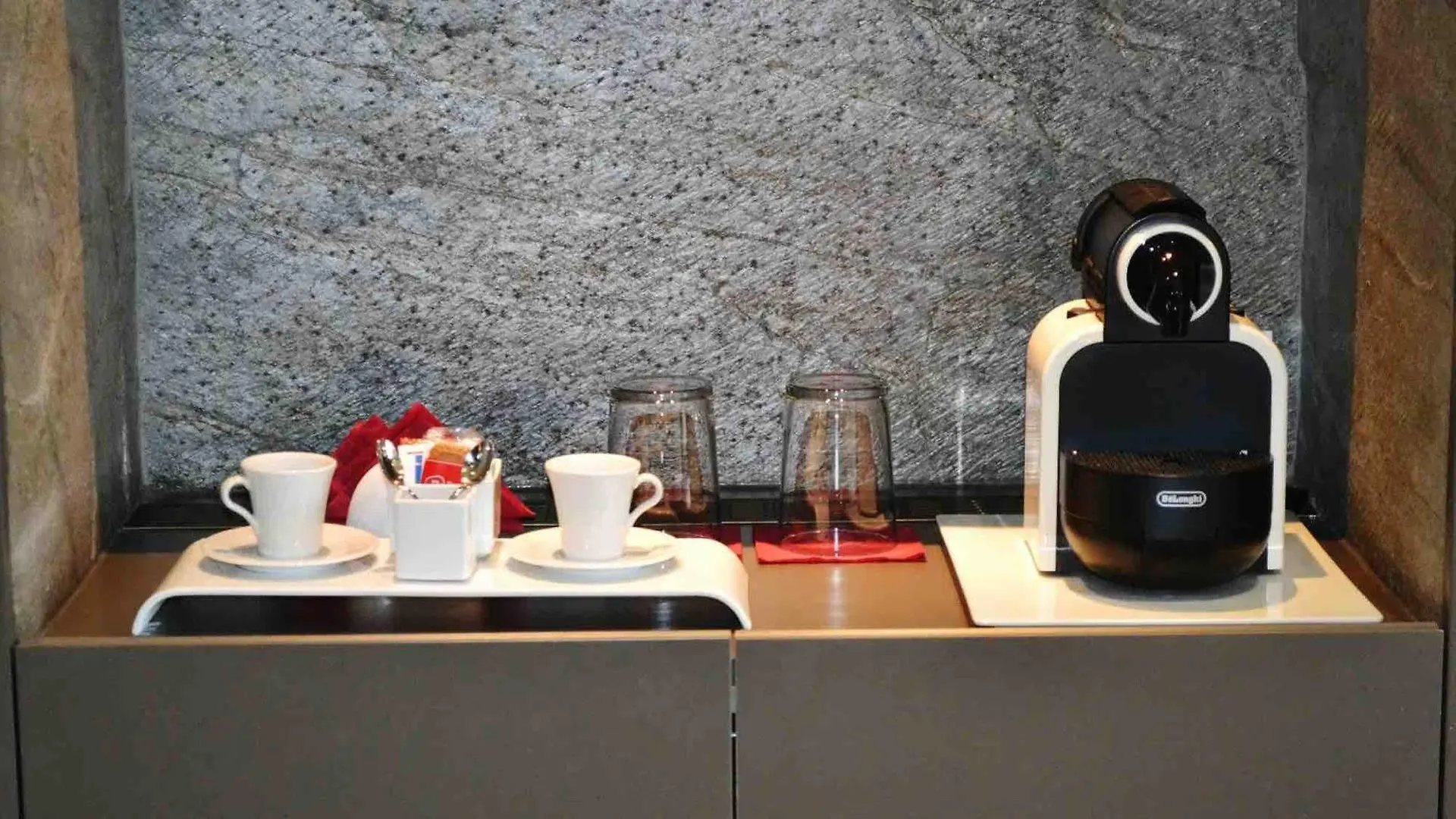 Ginevra Rooms Bergamo 2*,